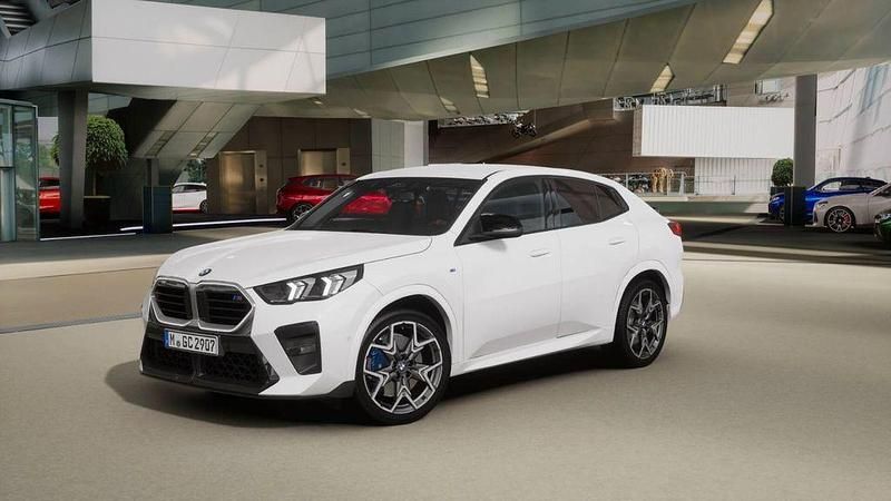 Neu BMW X2 M Performance 300 PS (220 kW) 2026 Alpinweiß uni SUV