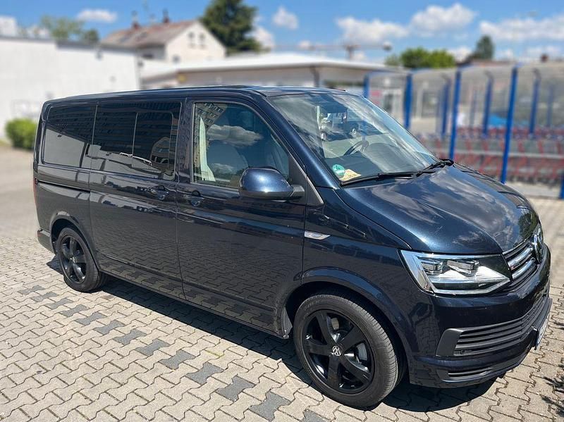 Second-hand VW T6 204 CP (150 kW) 2016 Albastru Van