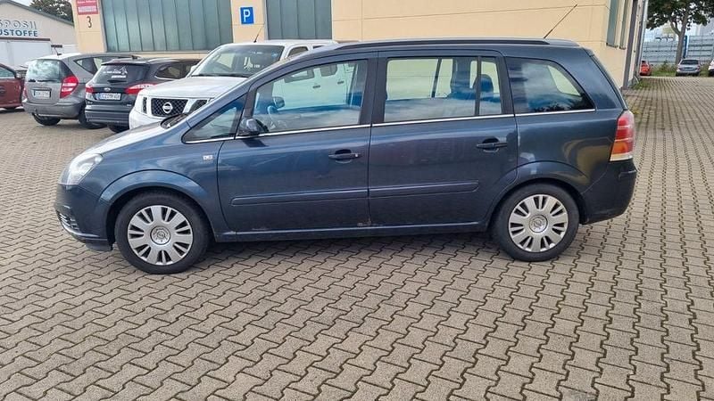 Gebraucht Opel Zafira Edition 140 PS (102 kW) 2007 Van / Kleinbus