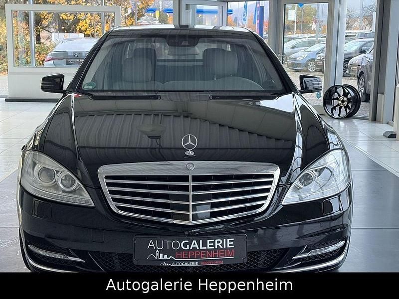 Gebraucht Mercedes S500 435 PS (319 kW) 2011 Schwarz Limousine