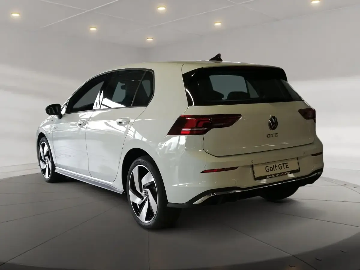 Neu VW Golf VIII GTE 177 PS (130 kW) 2026 Limousine
