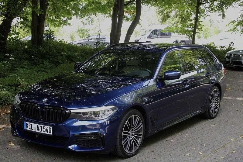 Gebraucht 2019 BMW 540 Sport Line Kombi | 26.600 € (Fairer Preis) - Bild 1/4