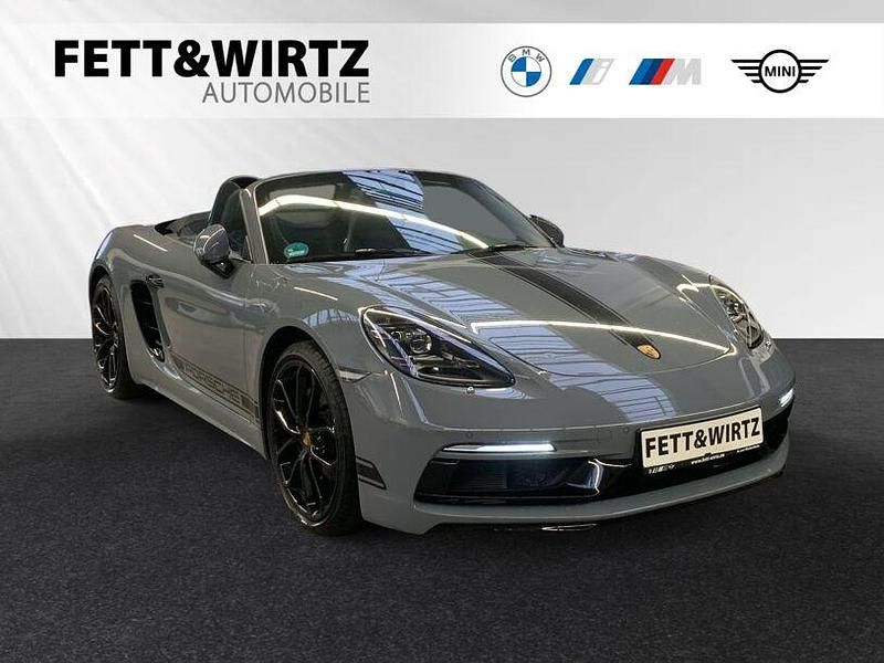 Grau Gebraucht 2024 Porsche Boxster Cabrio | 72.900 € (Etwas zu teuer) - Bild 1/3