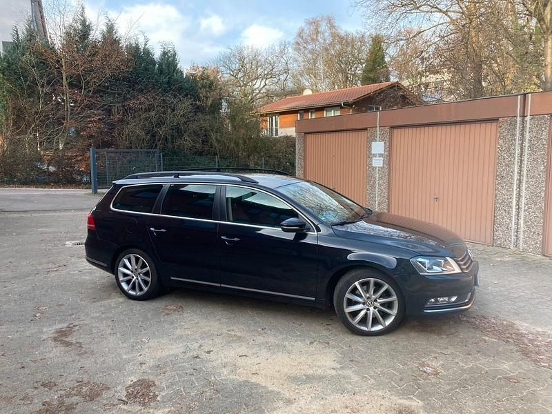Gebraucht VW Passat 140 PS (102 kW) 2013 Schwarz Kombi