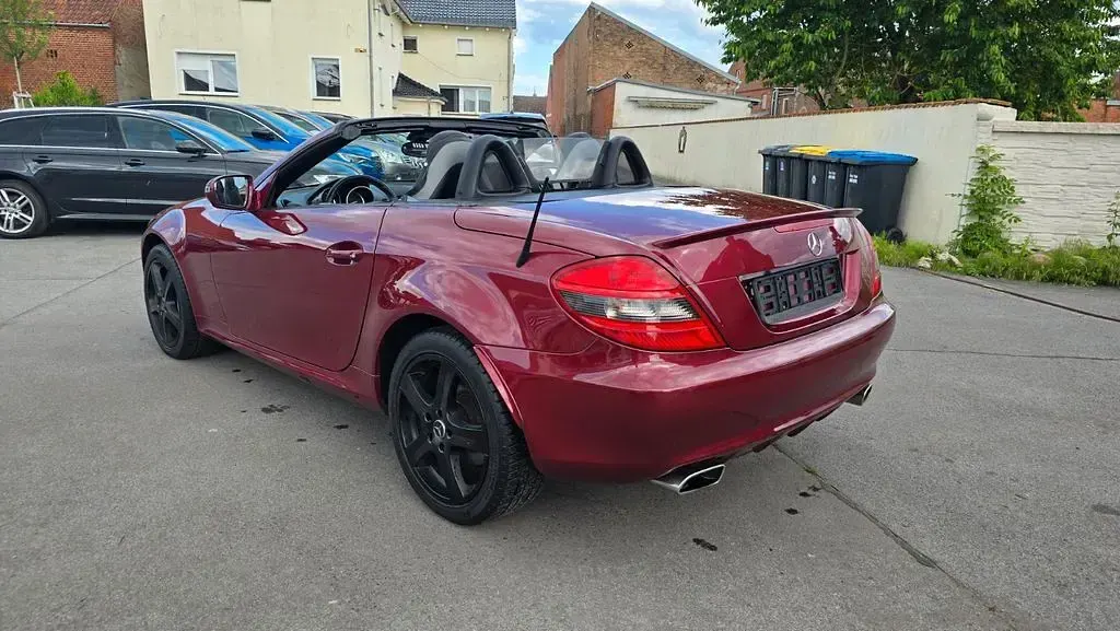 Gebraucht Mercedes SLK200 184 PS (135 kW) 2010 Rot Cabrio