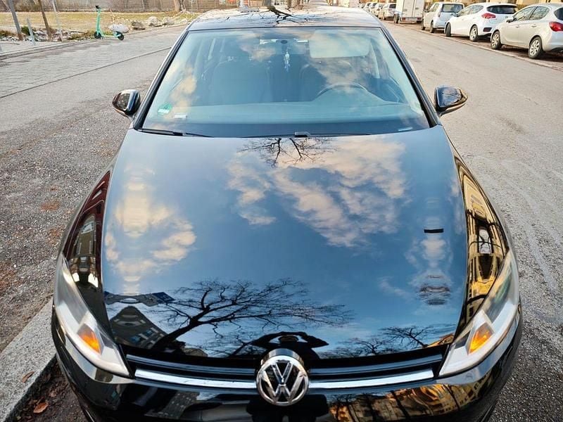 Schwarz Gebraucht 2014 VW Golf VII Comfortline Limousine | 12.300 € (Fairer Preis) - Bild 1/4