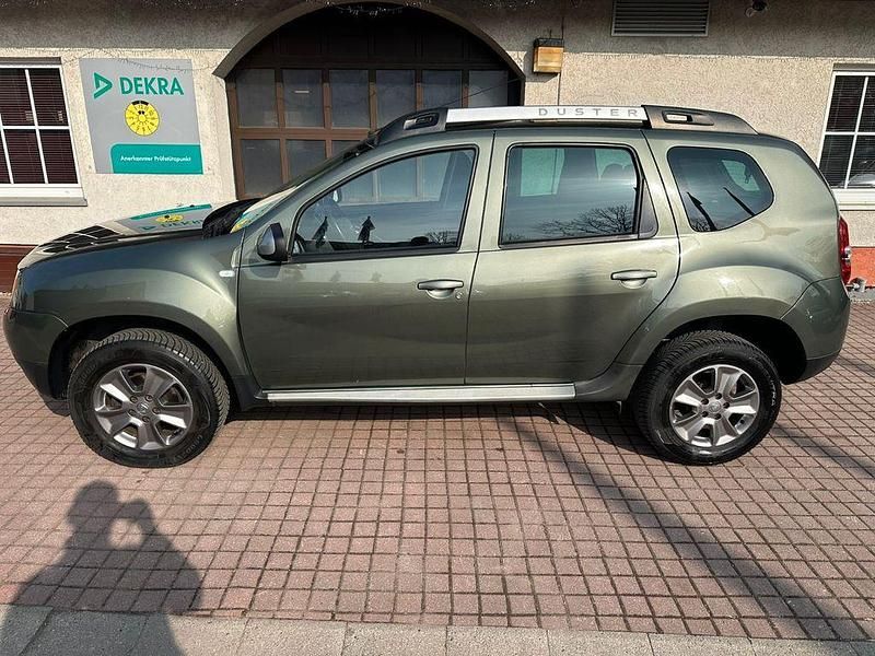 Gebraucht Dacia Duster Celebration 125 PS (91 kW) 2015 Grün SUV