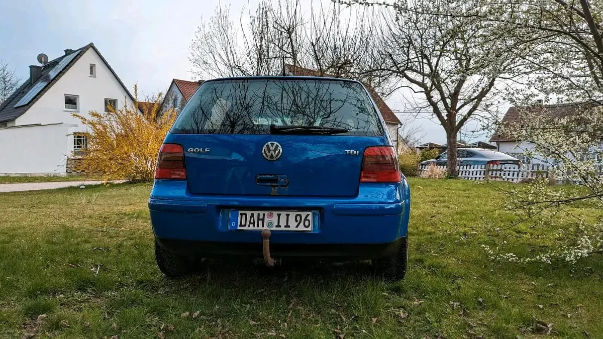 Używany VW Golf III 110 KM (80 kW) 1999 Niebieski Sedan/Limuzyna
