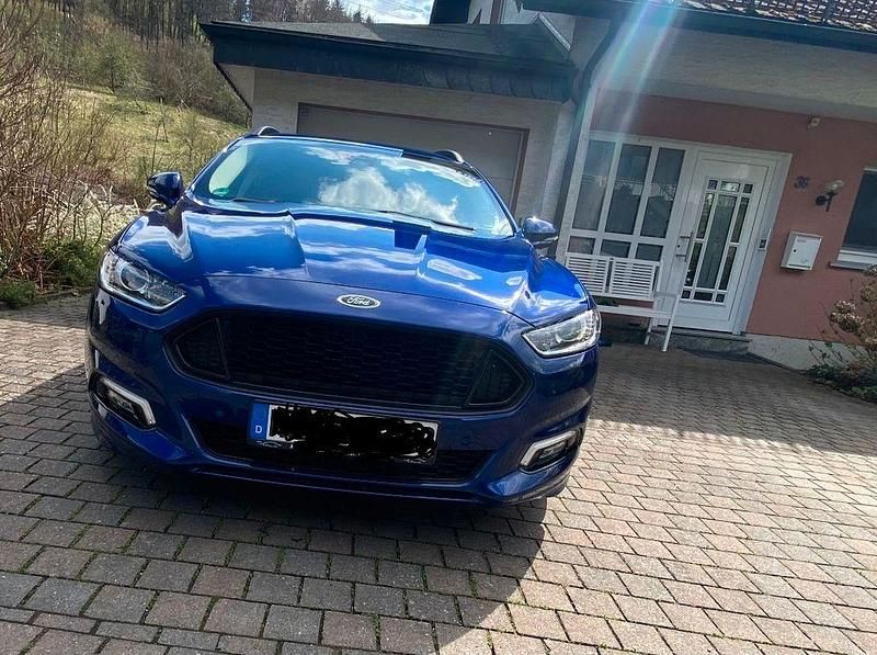Gebraucht Ford Mondeo ST-Line 241 PS (177 kW) 2017 Blau Limousine