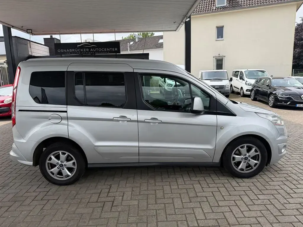 Gebraucht Ford Tourneo Connect Titanium 116 PS (85 kW) 2014 Grau Van / Kleinbus
