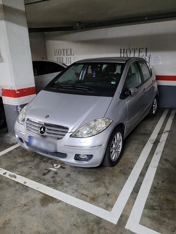 Silber Gebraucht 2005 Mercedes A200 Limousine | 4.500 € (Teuer) - Bild 1/4