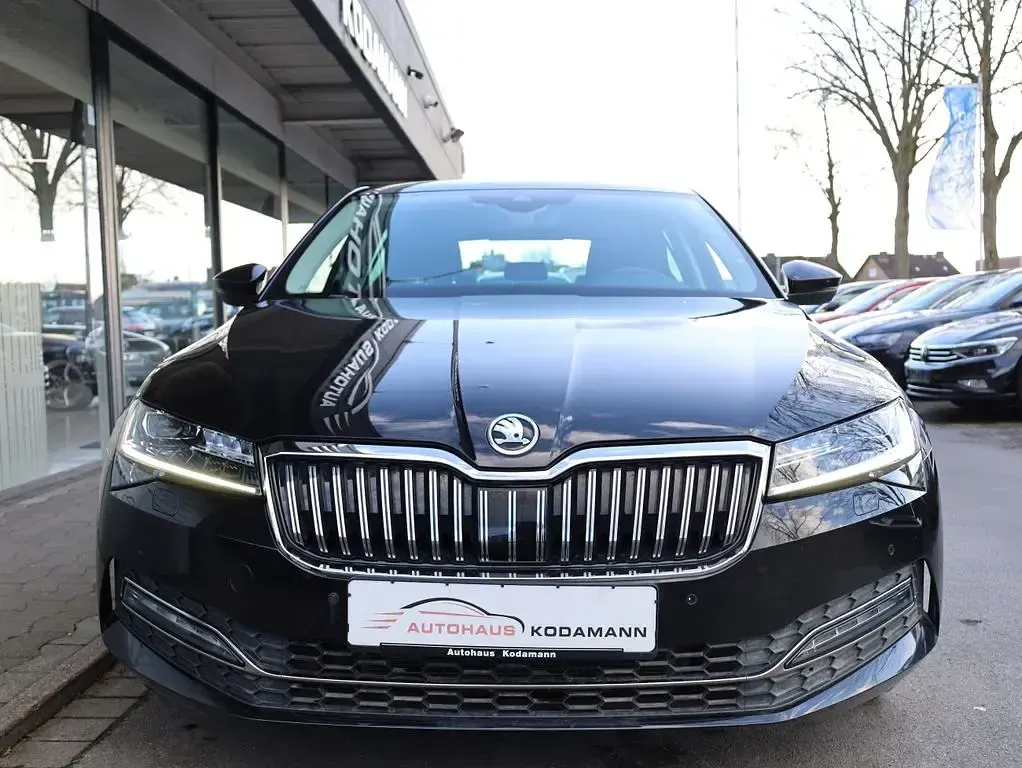 Gebraucht Skoda Superb Style 200 PS (147 kW) 2021 Schwarz Limousine