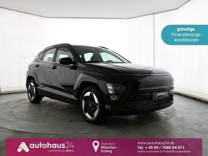 Schwarz Gebraucht 2024 Hyundai Kona Advantage SUV | 31.440 € (Fairer Preis) - Bild 1/4