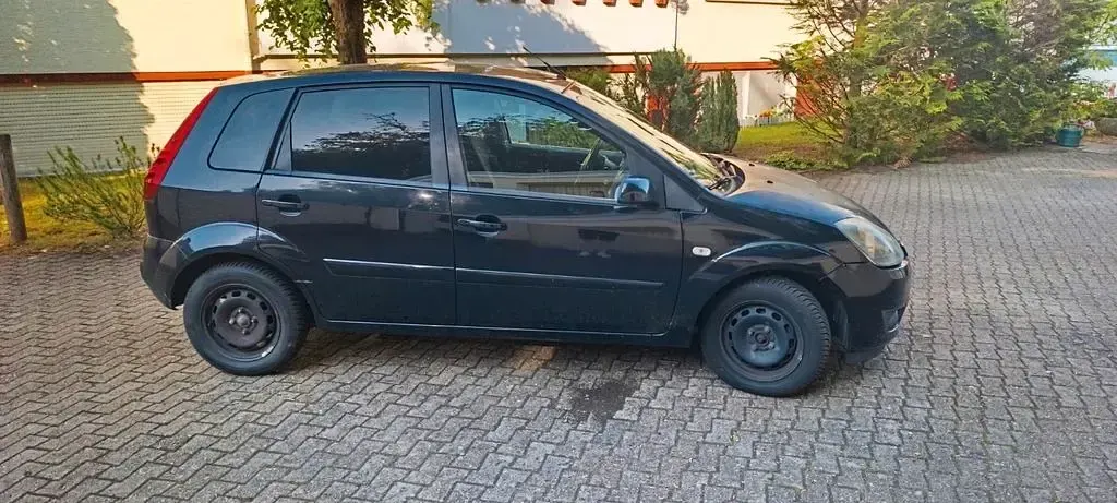 Gebraucht Ford Fiesta Fun X 80 PS (58 kW) 2007 Schwarz Kleinwagen