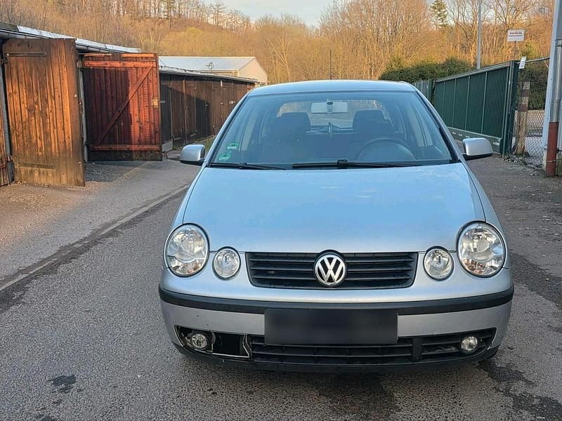 Gebraucht VW Polo 75 PS (55 kW) 2002 Grau Kleinwagen