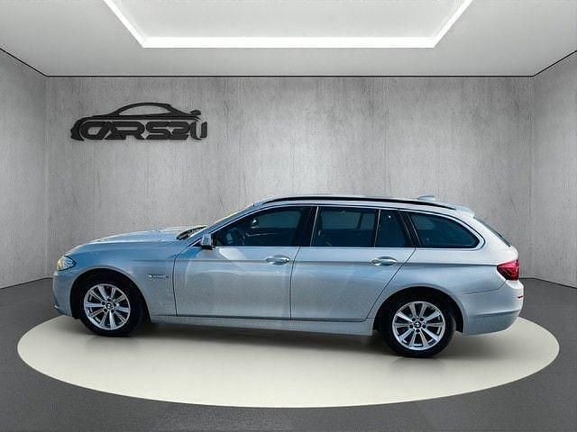 Gebraucht BMW 520 Performance 190 PS (139 kW) 2016 Glaciersilber Kombi
