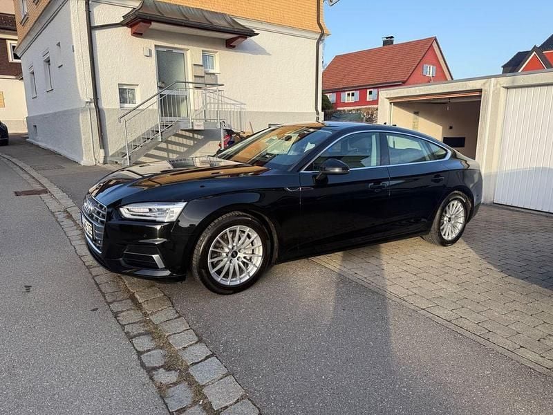 Gebraucht Audi A5 Sportback Sport 190 PS (139 kW) 2019 Schwarz Kleinwagen