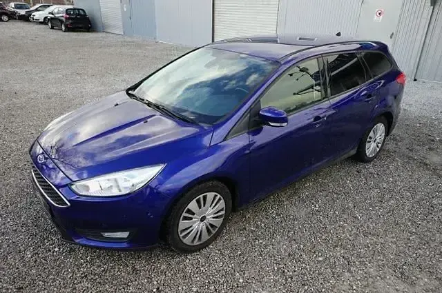 Gebraucht Ford Focus 120 PS (88 kW) 2015 Blau Kombi