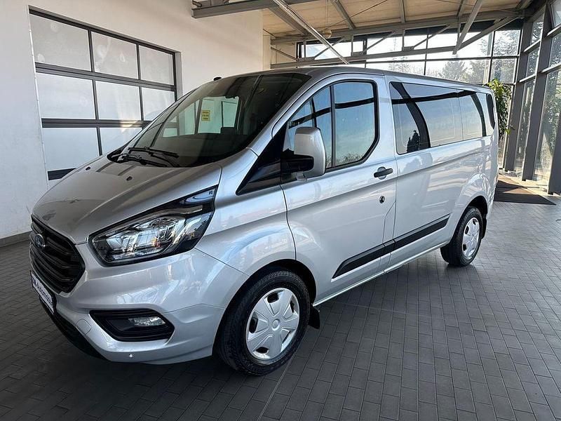 Gebraucht Ford Transit Custom 131 PS (96 kW) 2019 Silber Van / Kleinbus