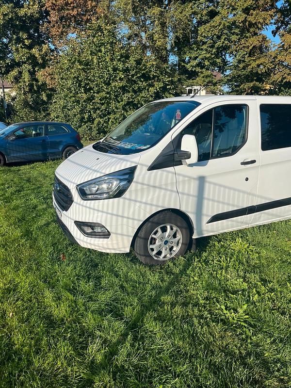 Gebraucht Ford Transit 131 PS (96 kW) 2018 Weiß Kombi