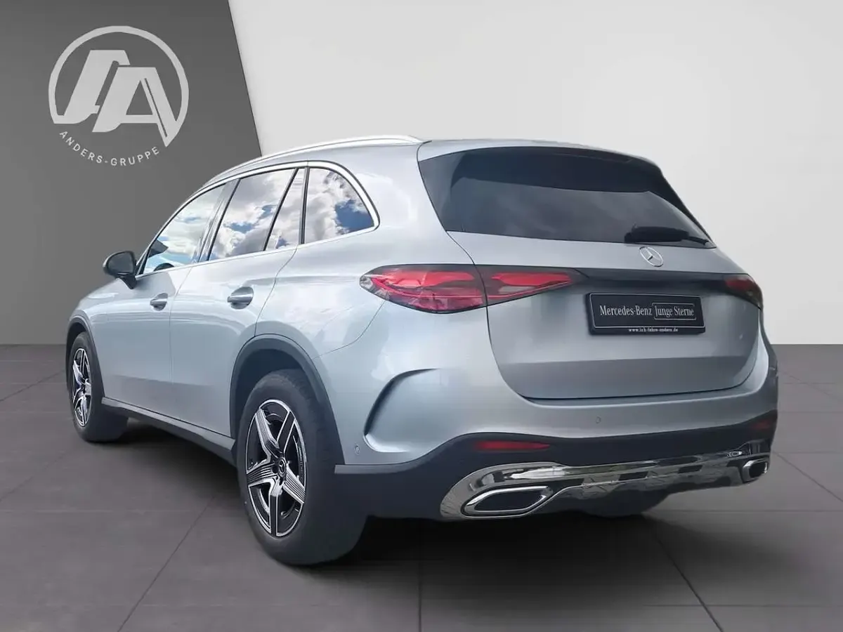 Gebraucht Mercedes GLC200 AMG 204 PS (150 kW) 2025 Hightech silber SUV
