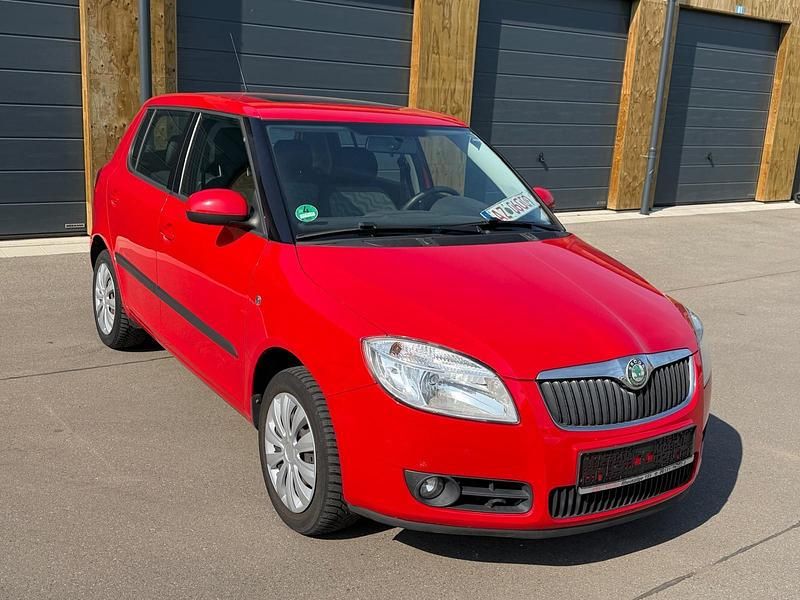 Gebraucht Skoda Fabia 86 PS (63 kW) 2009 Rot Kleinwagen