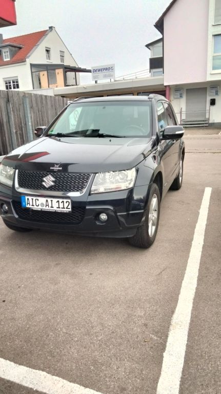 Schwarz Gebraucht 2009 Suzuki Grand Vitara Comfort SUV | 4.900 € (Guter Preis) - Bild 1/4