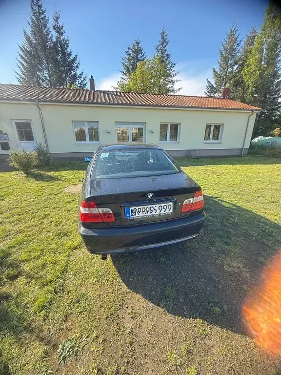 Gebraucht BMW 318 143 PS (105 kW) 2002 Schwarz Limousine
