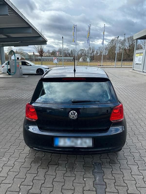Gebraucht VW Polo 70 PS (51 kW) 2010 Schwarz Kleinwagen