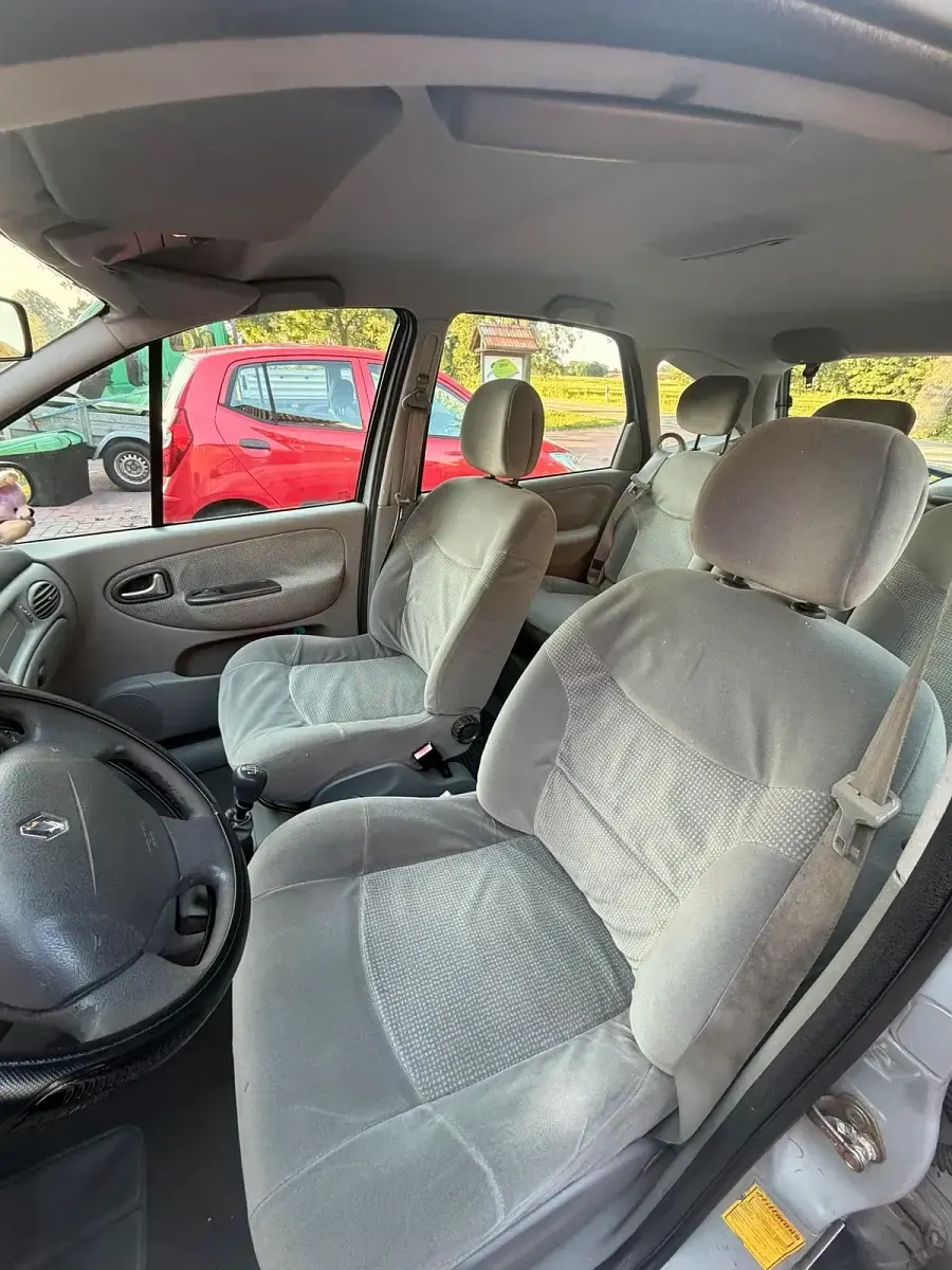 Gebraucht Renault Scénic 107 PS (78 kW) 2003 Silber Van / Kleinbus