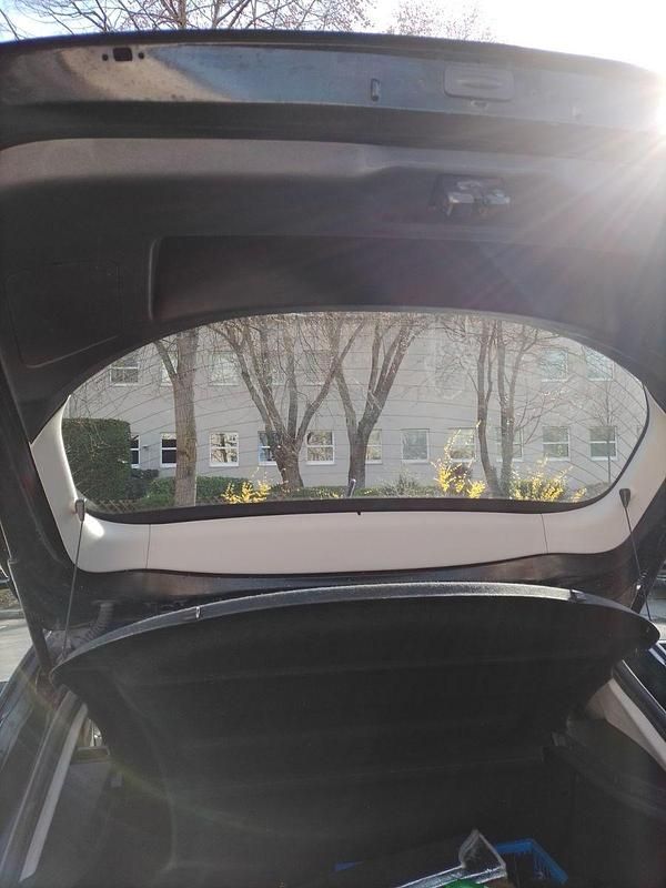 Gebraucht Renault Mégane Authentique 110 PS (80 kW) 2014 Schwarz Limousine