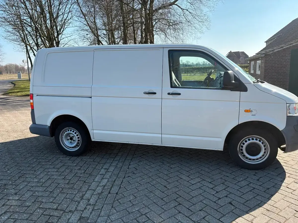 Gebraucht VW Transporter 84 PS (61 kW) 2007 Weiß Van