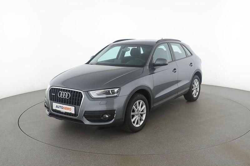 Grau Gebraucht 2014 Audi Q3 Comfort SUV | 17.850 € (Etwas zu teuer) - Bild 1/3