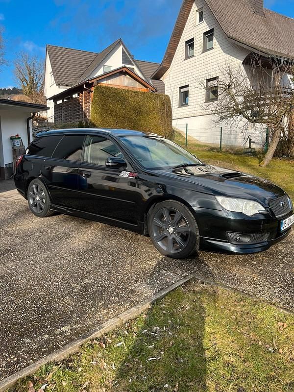 Schwarz Gebraucht 2006 Subaru Legacy GT Kombi | 8.850 € - Bild 1/4