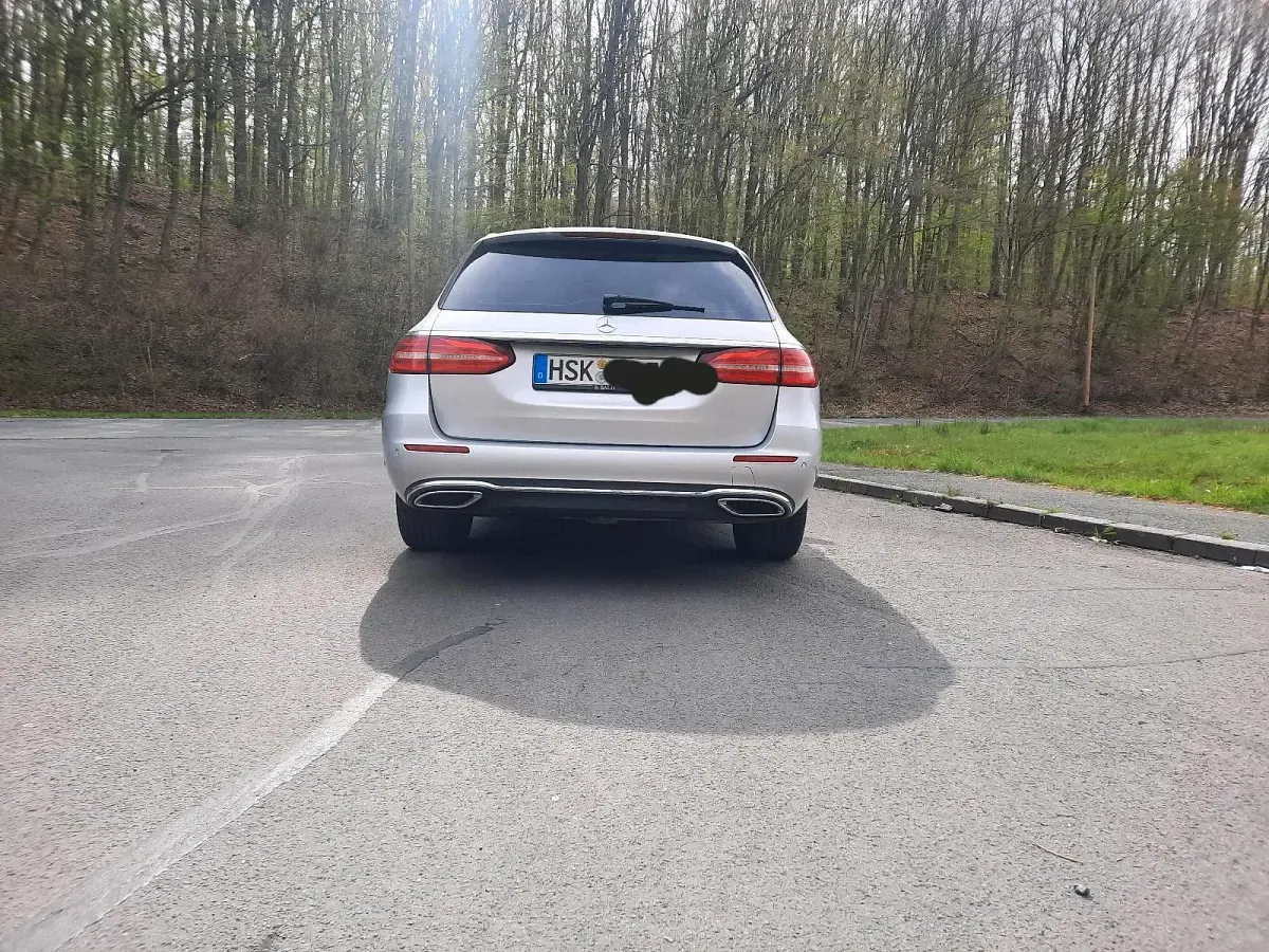 Gebraucht Mercedes E220 Exclusive 194 PS (142 kW) 2017 Silber Kombi