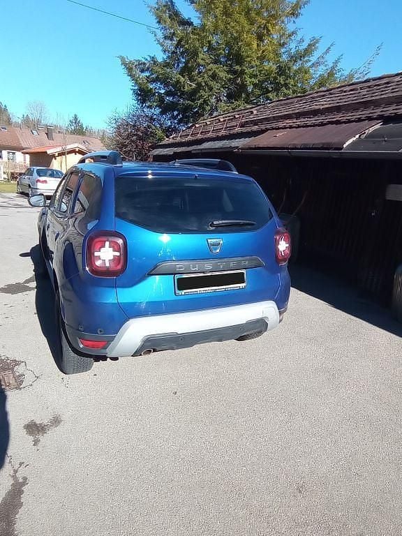 Gebraucht Dacia Duster Celebration 131 PS (96 kW) 2020 Blau SUV