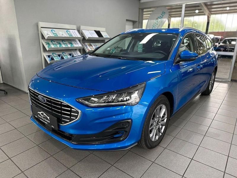 Blau Gebraucht 2023 Ford Focus Titanium Kombi | 19.990 € (Superpreis) - Bild 1/4
