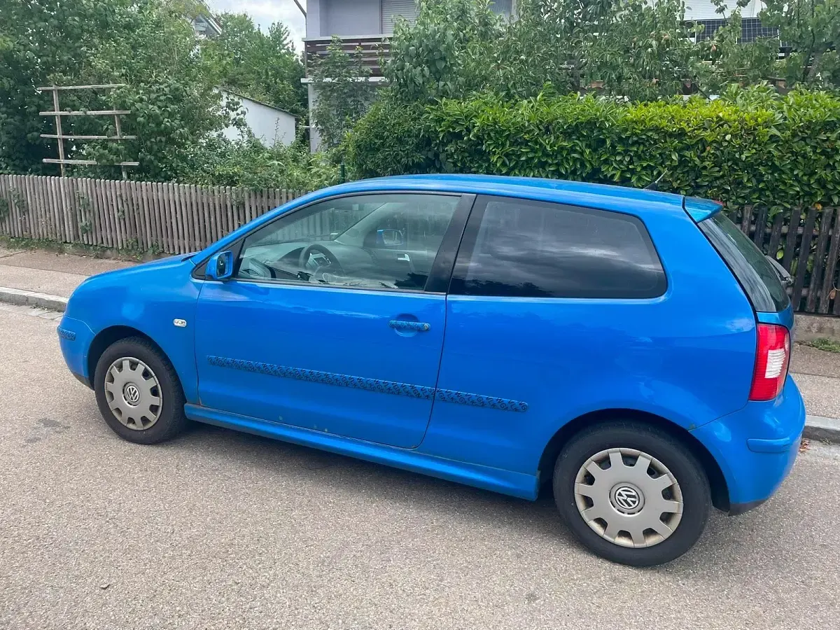 Gebraucht VW Polo 64 PS (47 kW) 2003 Blau Kleinwagen