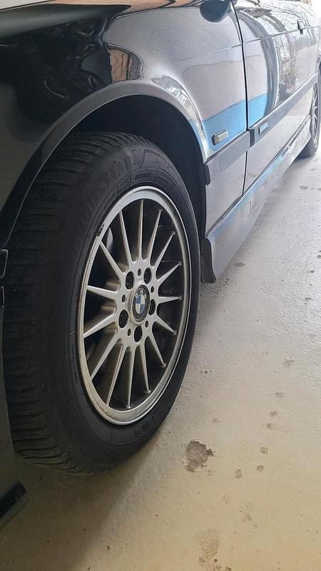 Gebraucht BMW 320 Cabriolet 150 PS (110 kW) 1999 Schwarz Cabrio