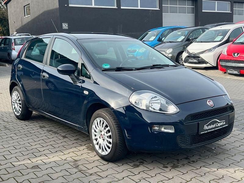 Gebraucht Fiat Punto Pop 69 PS (50 kW) 2014 Blau Limousine