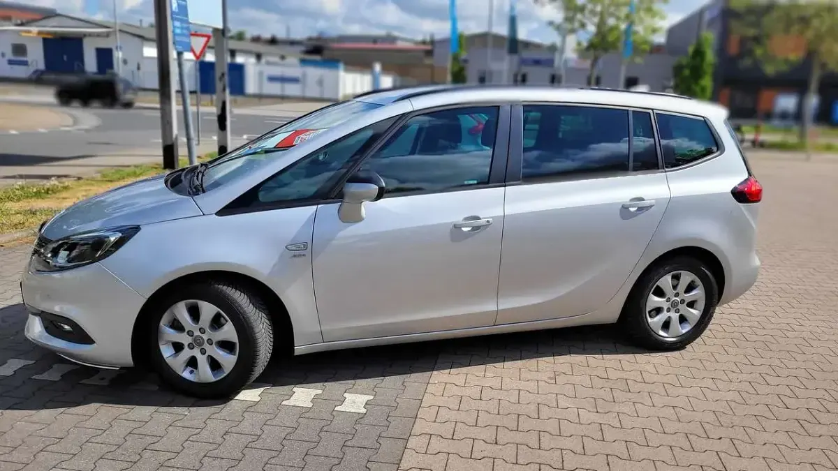 Gebraucht Opel Zafira Tourer Active 192 PS (141 kW) 2017 Grau Van / Kleinbus