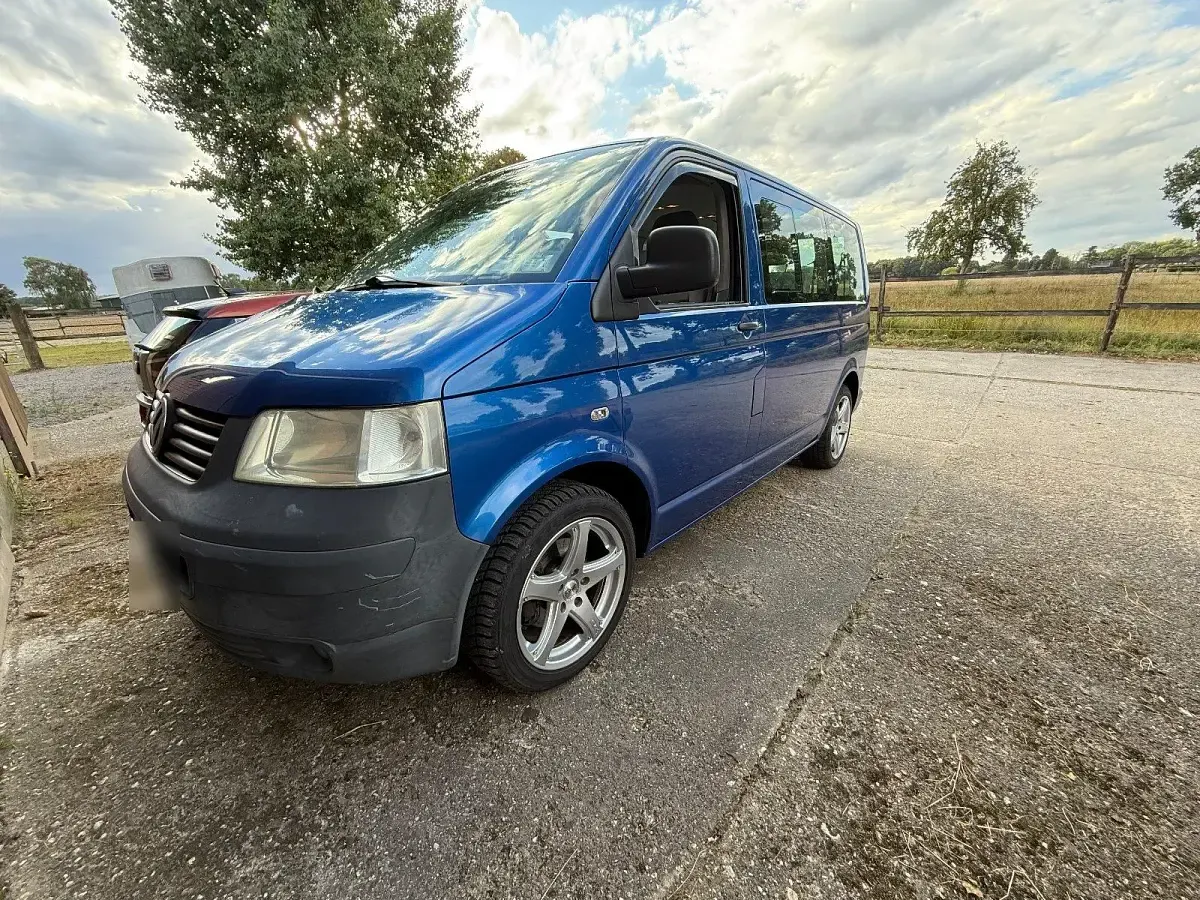 Gebraucht VW Caravelle 84 PS (61 kW) 2009 Blau Van