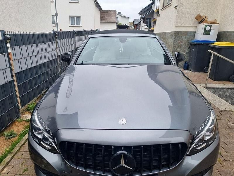 Grau Gebraucht 2016 Mercedes C250 Edition 1 Cabrio | 21.500 € (Guter Preis) - Bild 1/4