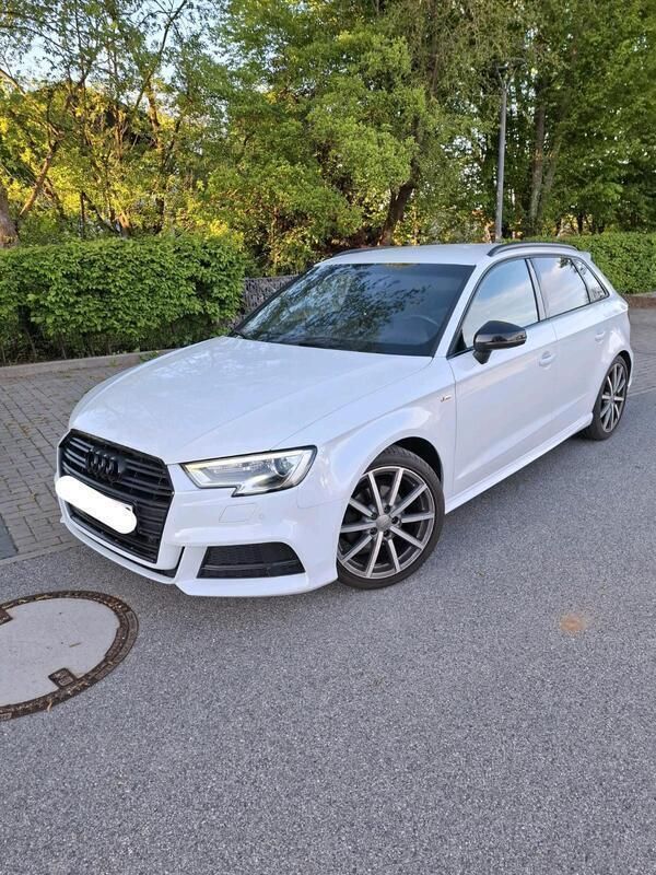 Weiß Gebraucht 2018 Audi A3 S-Line Limousine | 16.300 € (Superpreis) - Bild 1/4