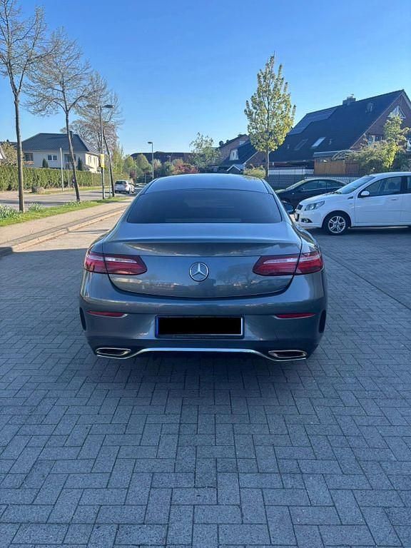 Gebraucht Mercedes E200 AMG line 184 PS (135 kW) 2017 Grau Coupé
