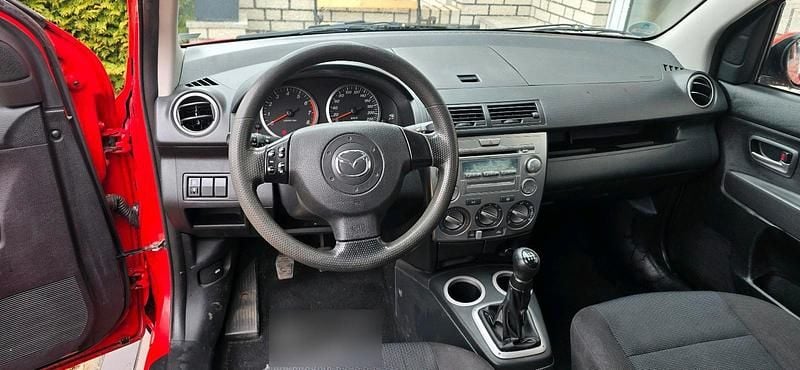 Gebraucht Mazda 2 80 PS (58 kW) 2007 Rot Kleinwagen