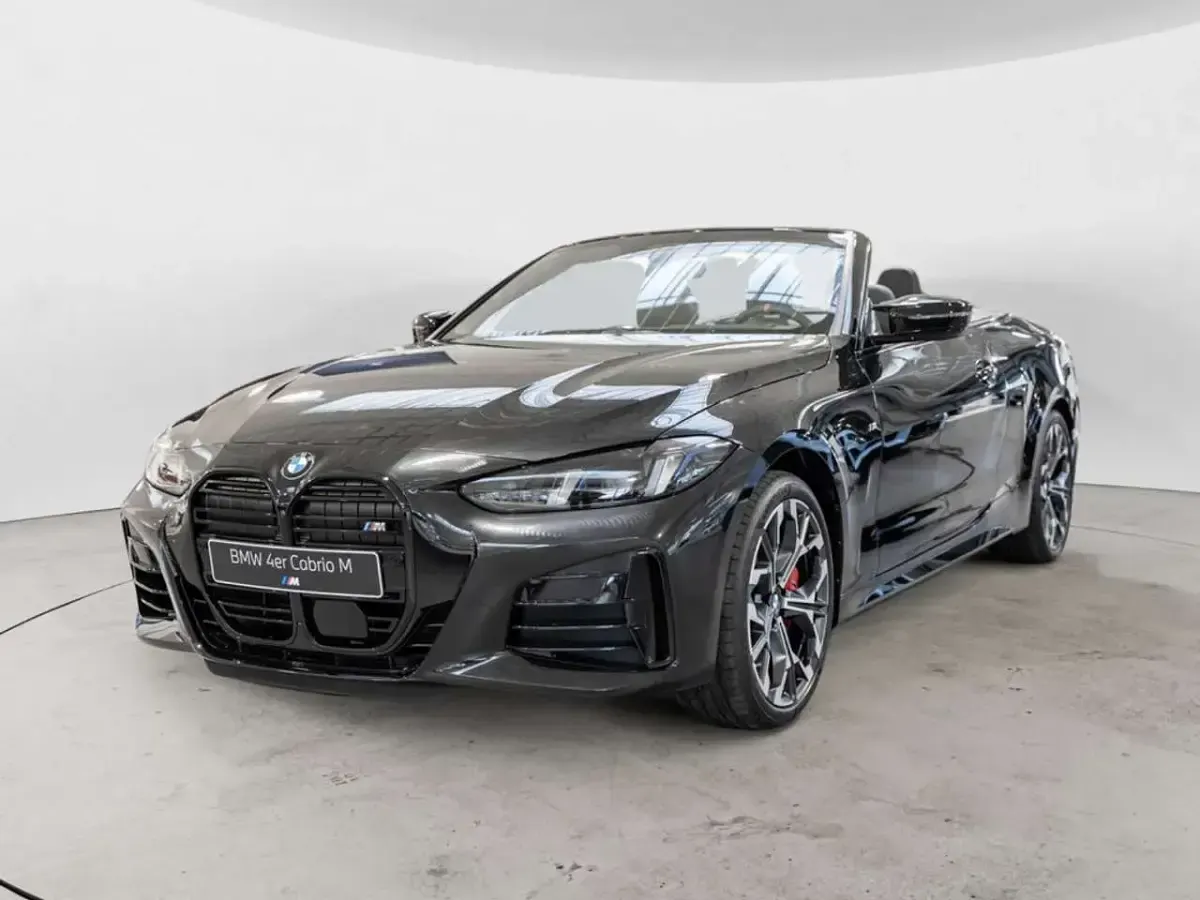 Neu BMW 440 392 PS (288 kW) 2026 Black sapphire Cabrio