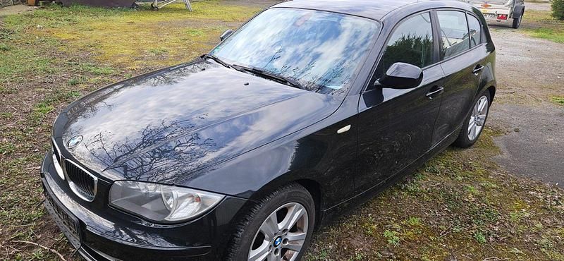 Gebraucht BMW 118 150 PS (110 kW) 2010 Schwarz Kleinwagen