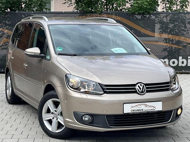 Beige Gebraucht 2015 VW Touran Cup Van / Kleinbus | 14.490 € (Fairer Preis) - Bild 1/4