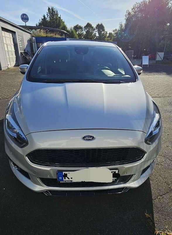 Gebraucht Ford S-MAX ST-Line 190 PS (139 kW) 2018 Silber Van / Kleinbus